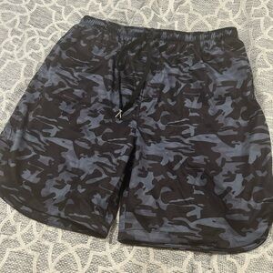Mens black camo intensity shorts